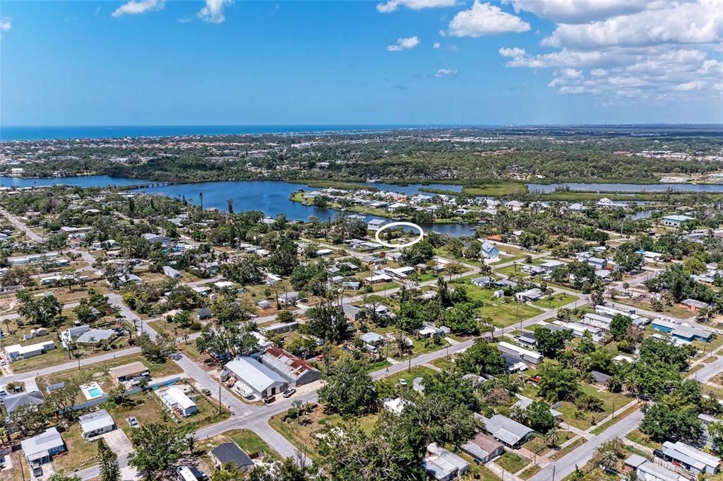 En Venta: $450,000 (0.20 acres)