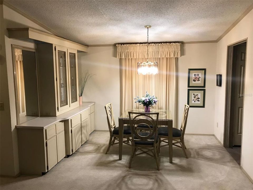 待售: $189,000 (2 贝兹, 2 浴室, 1128 平方英尺)