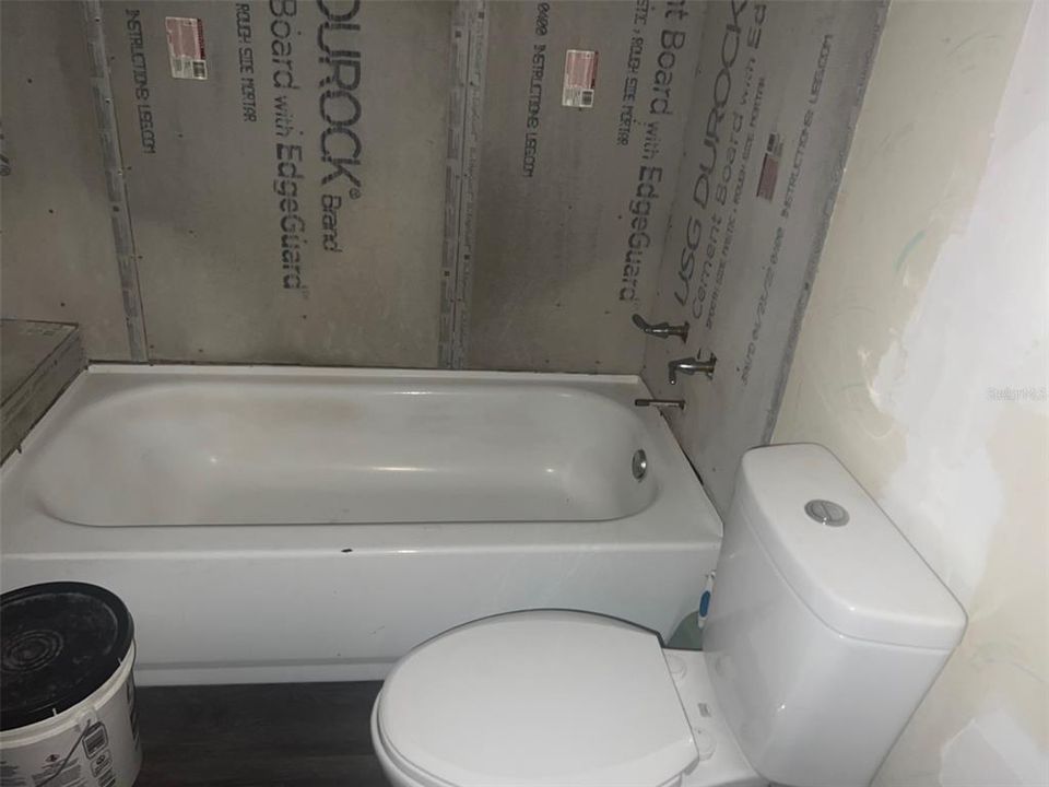 待售: $189,000 (2 贝兹, 2 浴室, 1128 平方英尺)