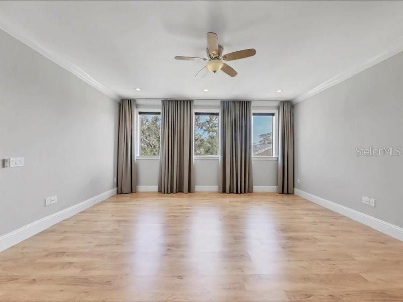 For Sale: $649,000 (4 beds, 3 baths, 2836 Square Feet)