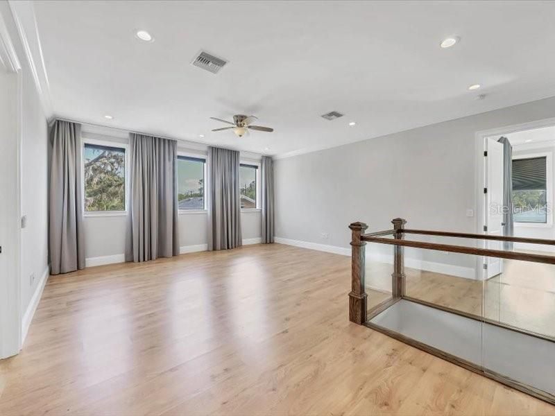 For Sale: $649,000 (4 beds, 3 baths, 2836 Square Feet)