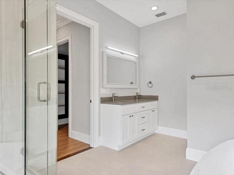 For Sale: $649,000 (4 beds, 3 baths, 2836 Square Feet)