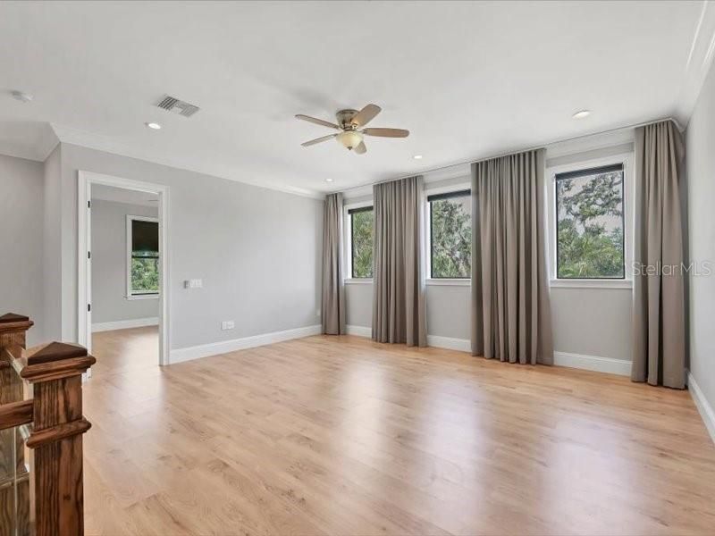 For Sale: $649,000 (4 beds, 3 baths, 2836 Square Feet)