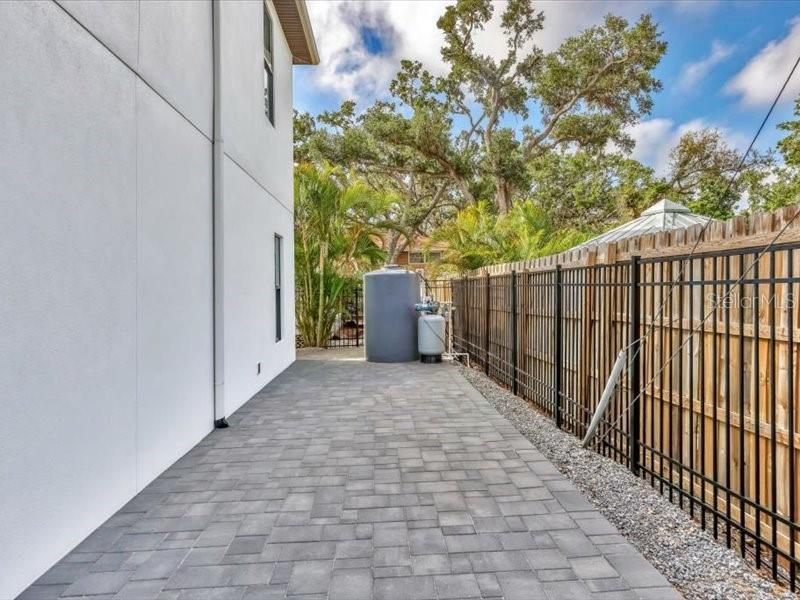 For Sale: $649,000 (4 beds, 3 baths, 2836 Square Feet)