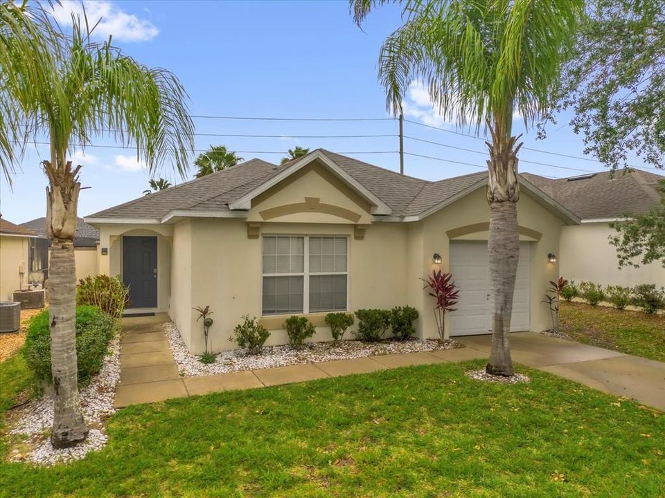 Recently Sold: $310,000 (3 beds, 2 baths, 1130 Square Feet)