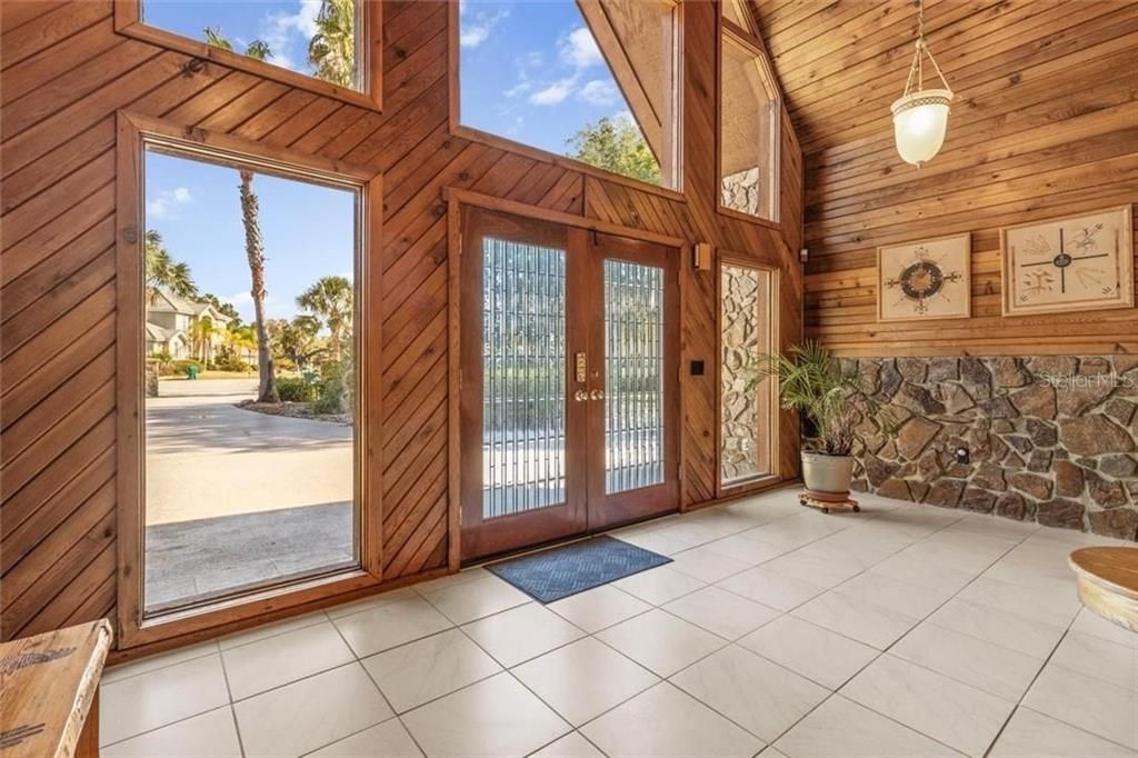 На продажу: $1,999,000 (3 спален, 3 ванн, 4069 Квадратных фут)