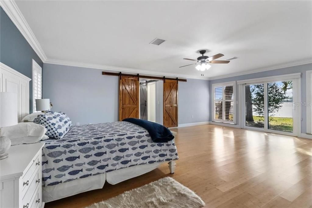 На продажу: $1,999,000 (3 спален, 3 ванн, 4069 Квадратных фут)