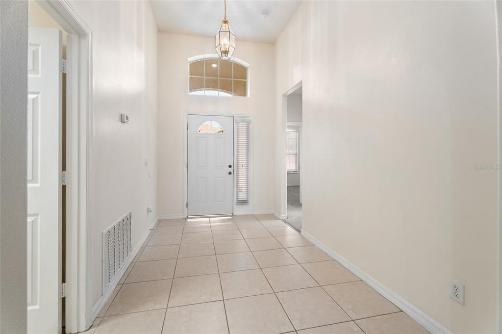 En Venta: $529,000 (4 camas, 3 baños, 2090 Pies cuadrados)