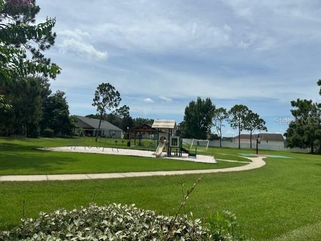 En Venta: $529,000 (4 camas, 3 baños, 2090 Pies cuadrados)