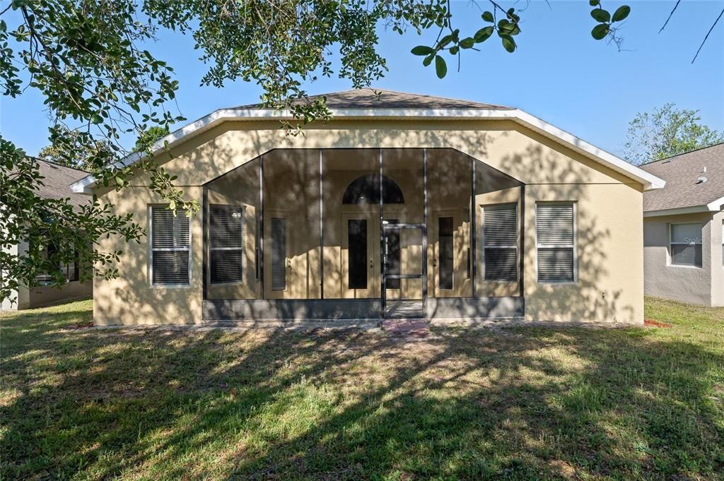 En Venta: $529,000 (4 camas, 3 baños, 2090 Pies cuadrados)