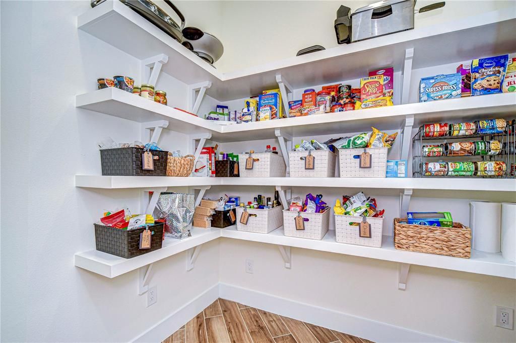 En Venta: $1,299,000 (3 camas, 3 baños, 3351 Pies cuadrados)