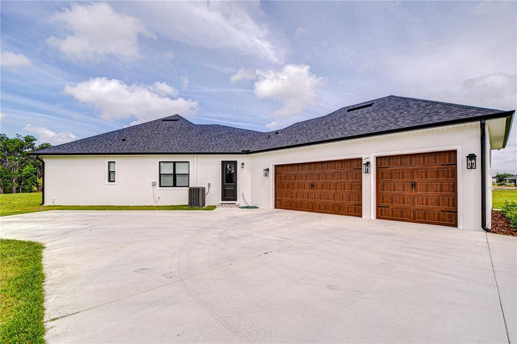 En Venta: $1,299,000 (3 camas, 3 baños, 3351 Pies cuadrados)