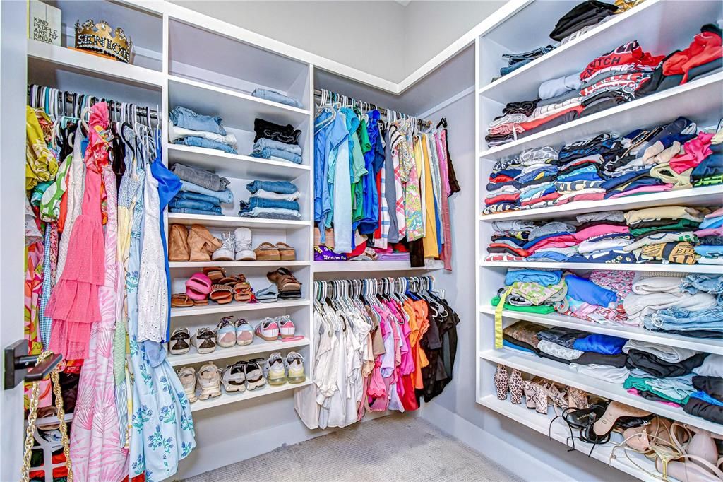 En Venta: $1,299,000 (3 camas, 3 baños, 3351 Pies cuadrados)