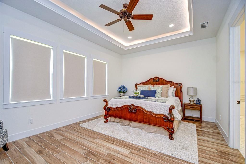 En Venta: $1,299,000 (3 camas, 3 baños, 3351 Pies cuadrados)