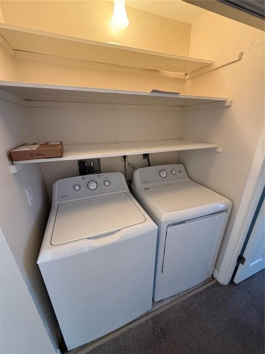 合同活跃: $109,000 (3 贝兹, 2 浴室, 1408 平方英尺)