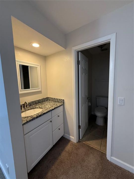 合同活跃: $109,000 (3 贝兹, 2 浴室, 1408 平方英尺)