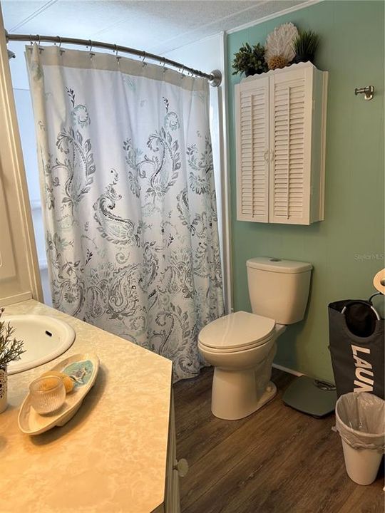 For Sale: $125,000 (2 beds, 1 baths, 672 Square Feet)