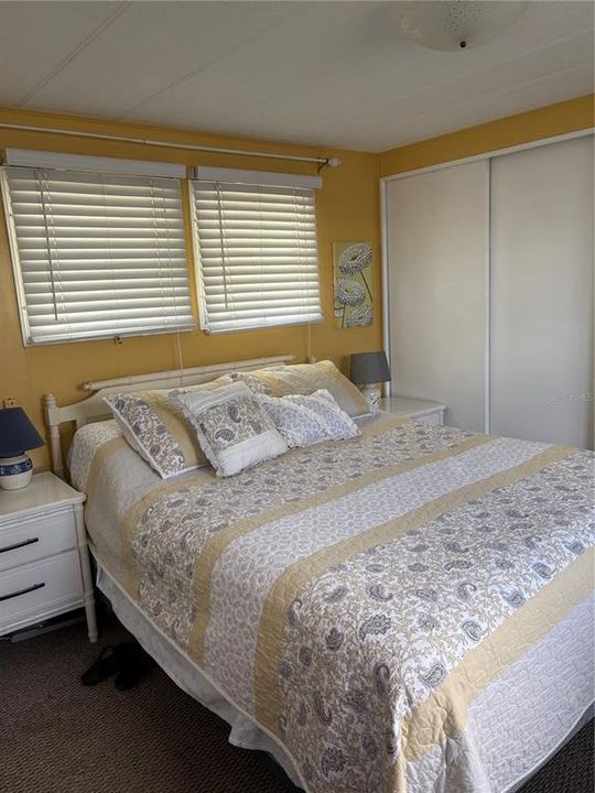 For Sale: $125,000 (2 beds, 1 baths, 672 Square Feet)