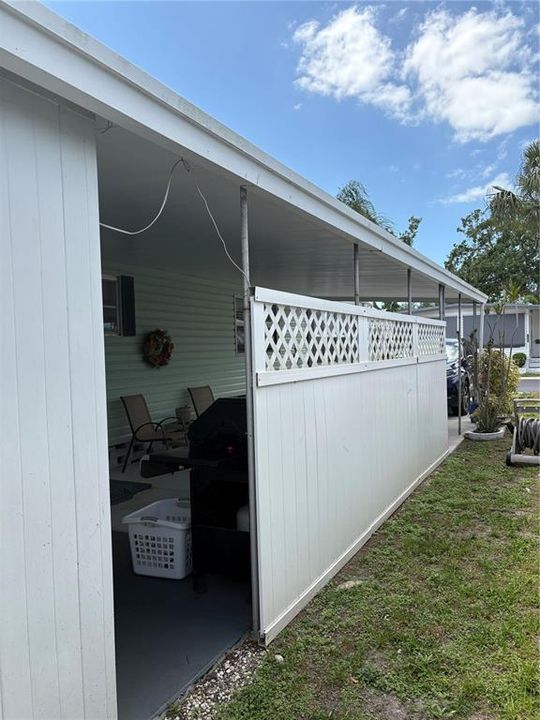 For Sale: $125,000 (2 beds, 1 baths, 672 Square Feet)