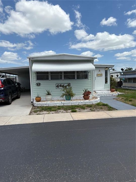 For Sale: $125,000 (2 beds, 1 baths, 672 Square Feet)