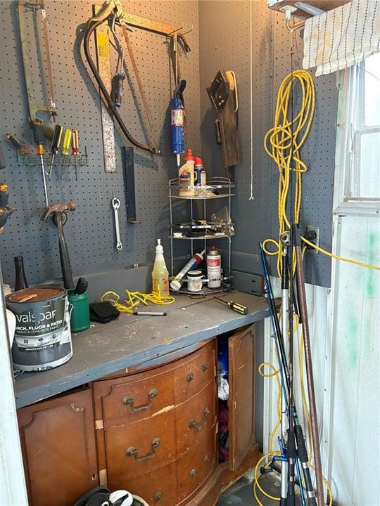 For Sale: $125,000 (2 beds, 1 baths, 672 Square Feet)