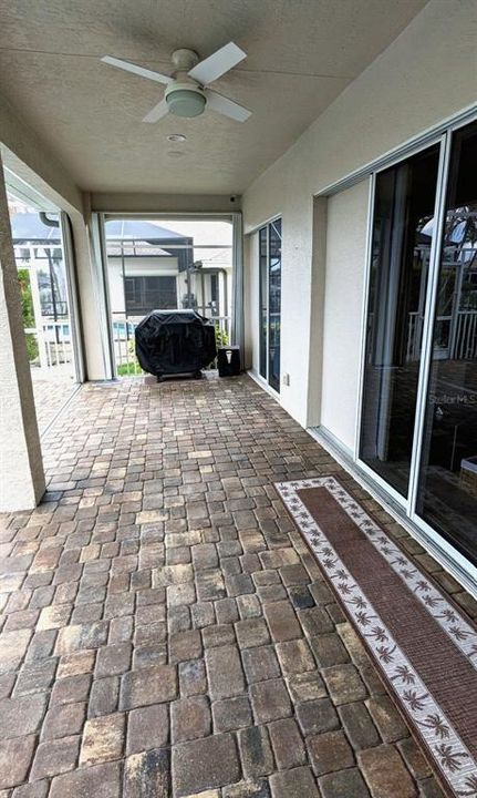 Activo con contrato: $1,129,000 (4 camas, 3 baños, 2563 Pies cuadrados)