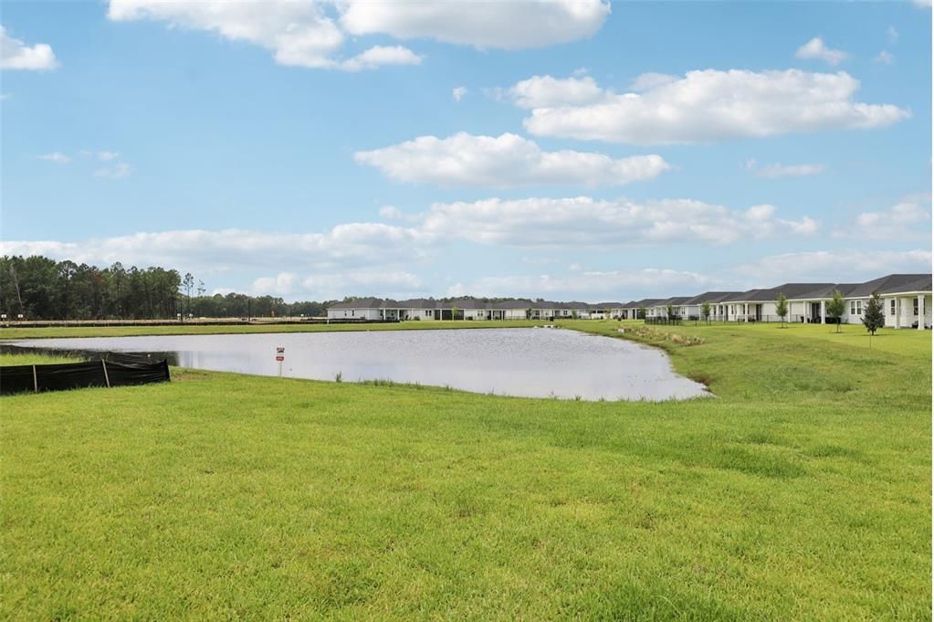 Под контрактом: $386,990 (4 спален, 3 ванн, 2193 Квадратных фут)