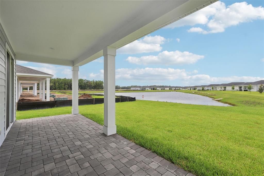 Под контрактом: $386,990 (4 спален, 3 ванн, 2193 Квадратных фут)