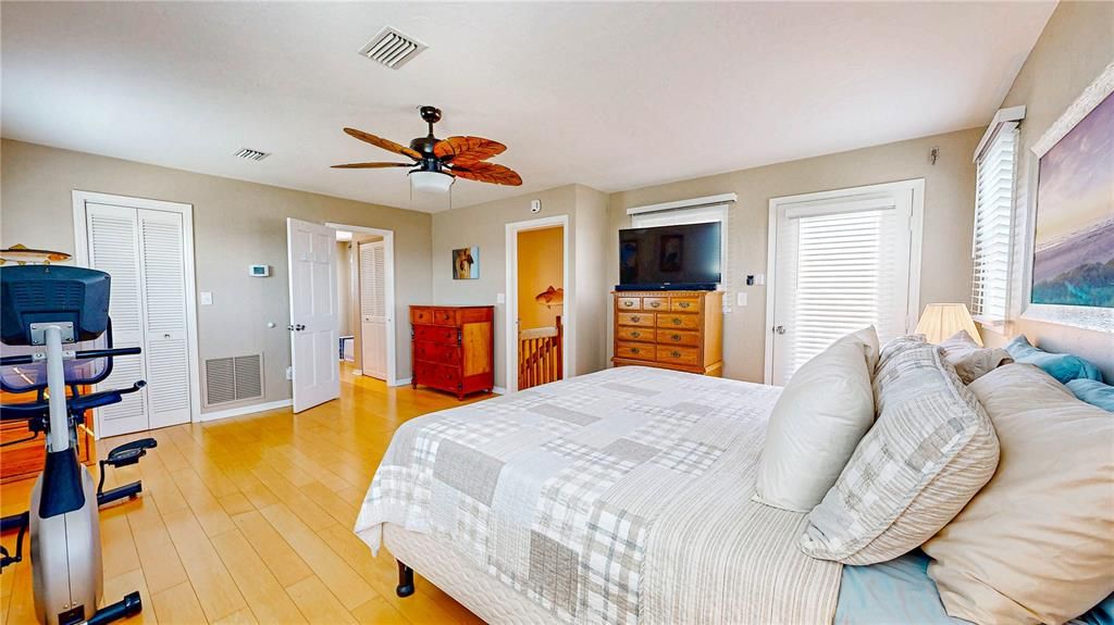 Active With Contract: $599,000 (3 beds, 2 baths, 1948 Square Feet)