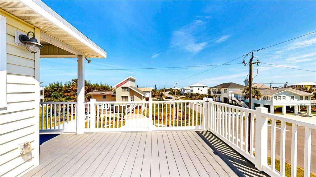 Active With Contract: $599,000 (3 beds, 2 baths, 1948 Square Feet)