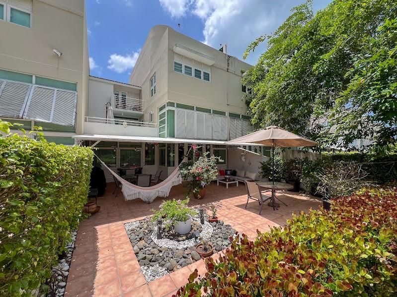 For Rent: $4,000 (4 beds, 4 baths, 0 Square Feet)