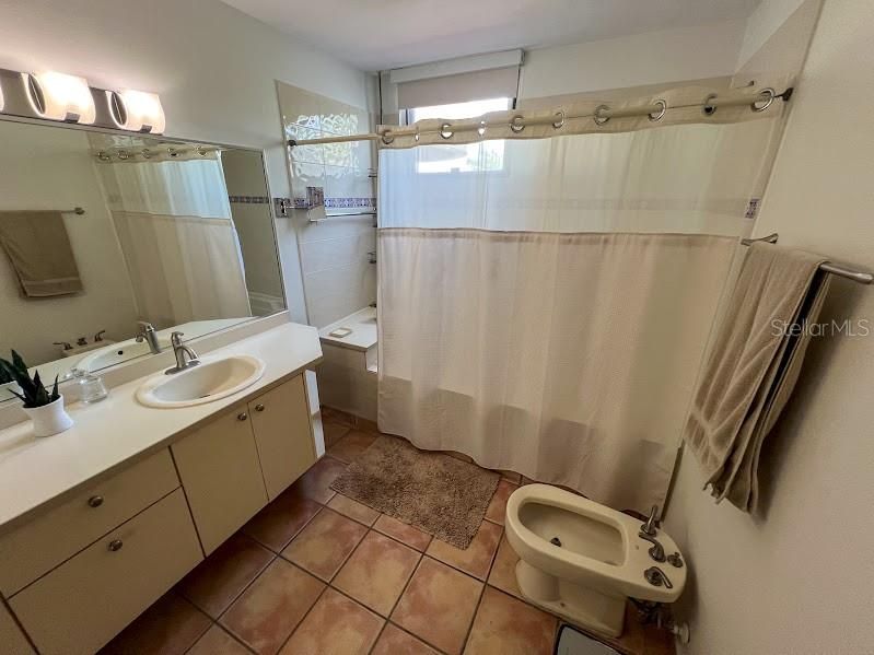 For Rent: $4,000 (4 beds, 4 baths, 0 Square Feet)