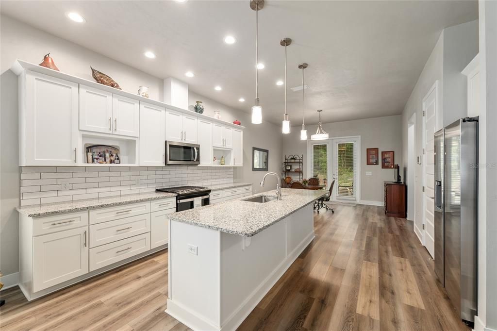 For Sale: $390,000 (3 beds, 2 baths, 2016 Square Feet)