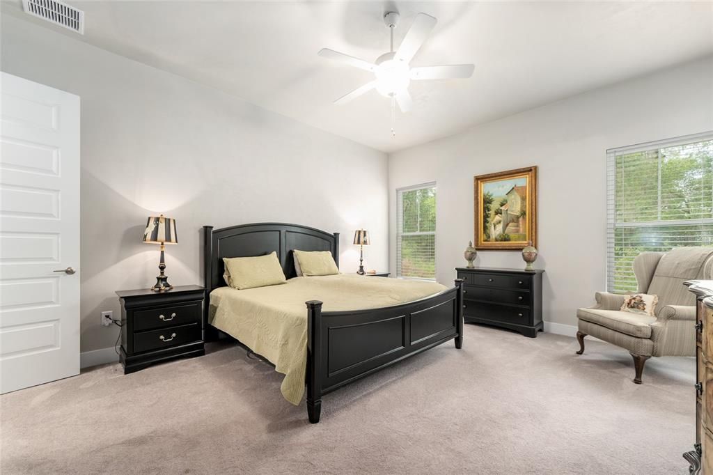 For Sale: $390,000 (3 beds, 2 baths, 2016 Square Feet)