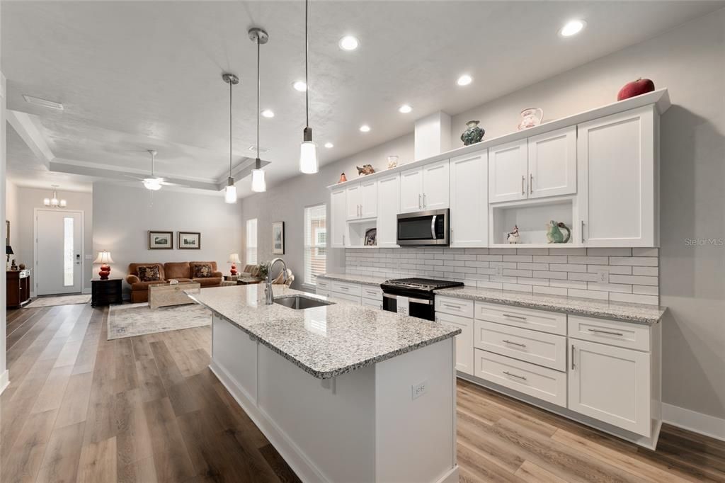 For Sale: $390,000 (3 beds, 2 baths, 2016 Square Feet)