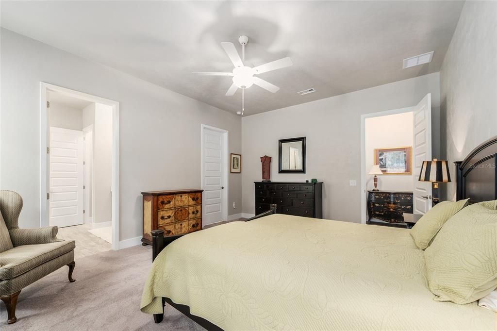 For Sale: $390,000 (3 beds, 2 baths, 2016 Square Feet)