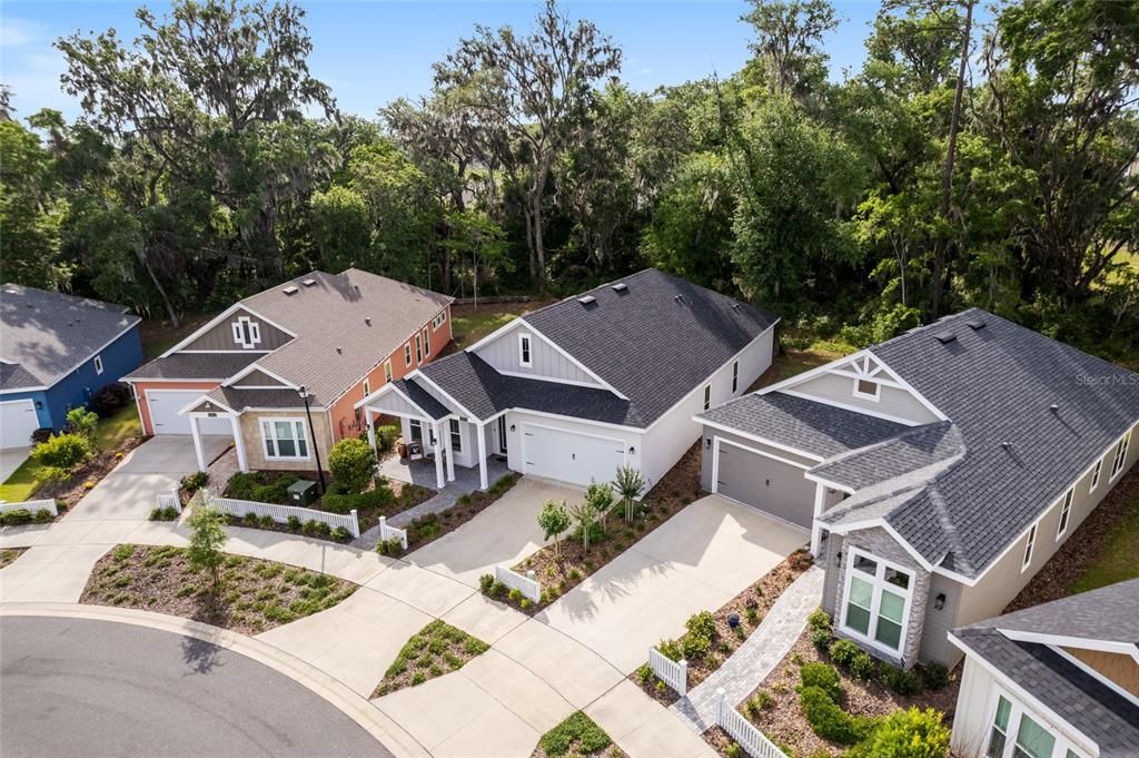 For Sale: $390,000 (3 beds, 2 baths, 2016 Square Feet)