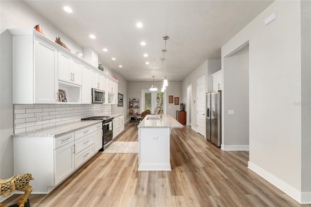 For Sale: $390,000 (3 beds, 2 baths, 2016 Square Feet)