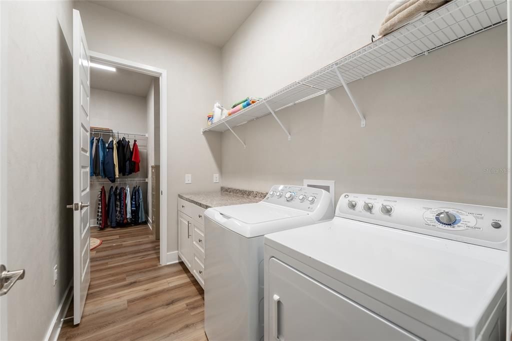 For Sale: $390,000 (3 beds, 2 baths, 2016 Square Feet)