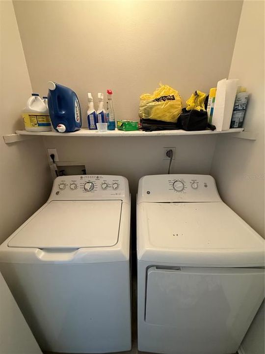 待售: $109,000 (3 贝兹, 2 浴室, 1408 平方英尺)