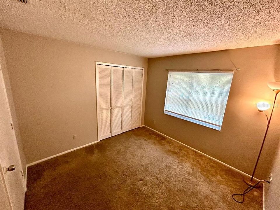 For Rent: $1,125 (2 beds, 1 baths, 900 Square Feet)