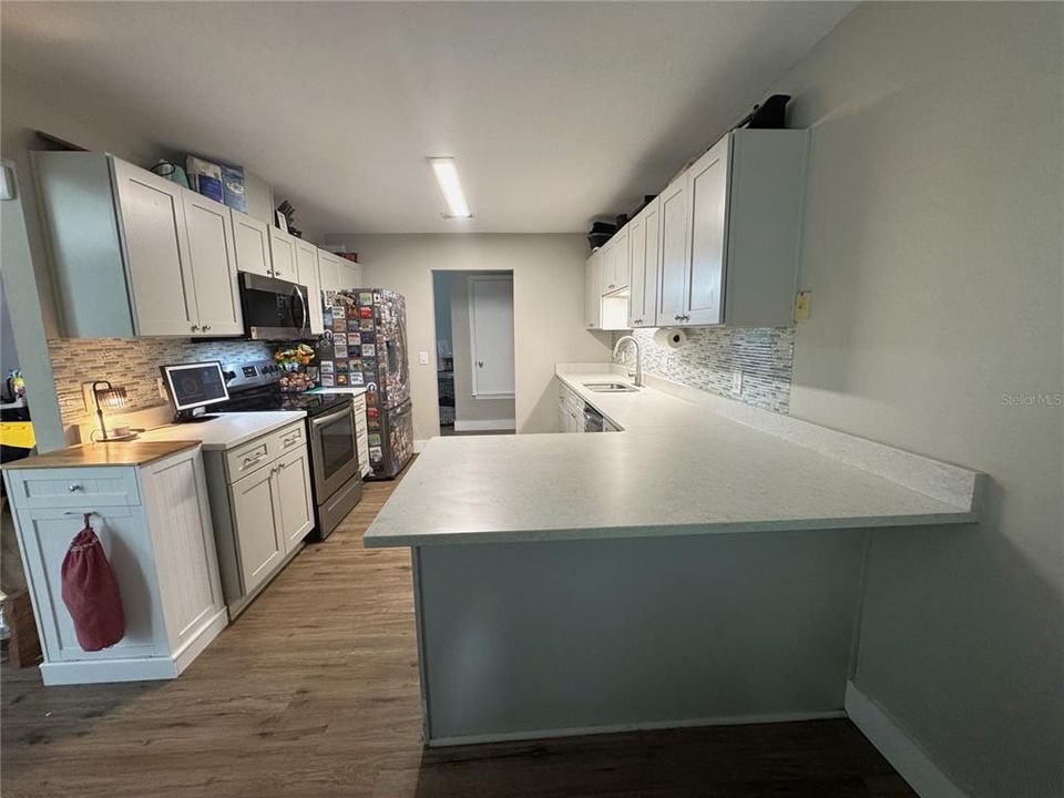 For Sale: $370,000 (4 beds, 3 baths, 2317 Square Feet)