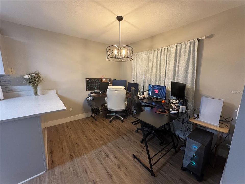 For Sale: $370,000 (4 beds, 3 baths, 2317 Square Feet)