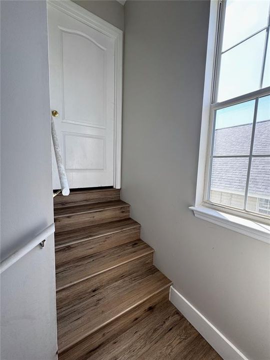 For Sale: $370,000 (4 beds, 3 baths, 2317 Square Feet)
