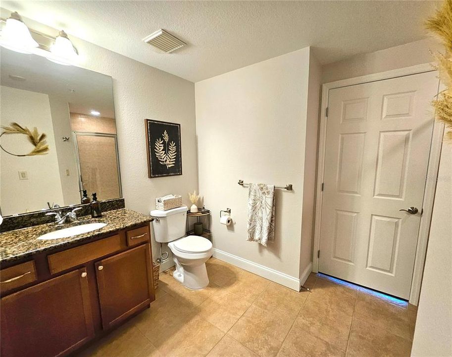 На продажу: $357,500 (2 спален, 2 ванн, 1615 Квадратных фут)