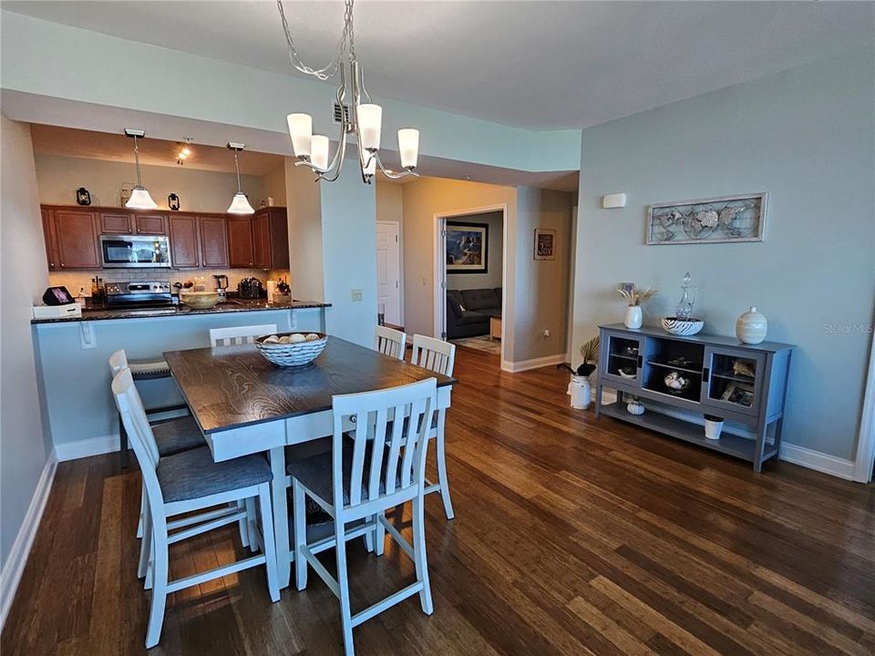 На продажу: $357,500 (2 спален, 2 ванн, 1615 Квадратных фут)