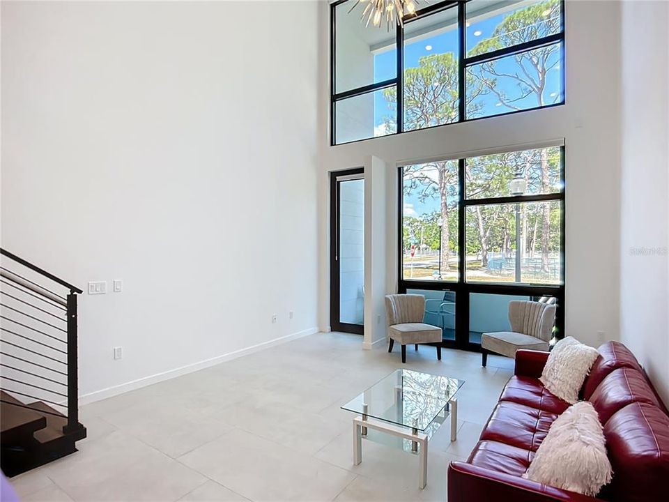 For Sale: $550,000 (2 beds, 2 baths, 1550 Square Feet)