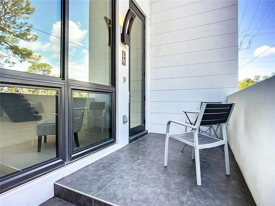 For Sale: $550,000 (2 beds, 2 baths, 1550 Square Feet)