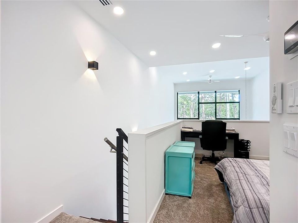 For Sale: $550,000 (2 beds, 2 baths, 1550 Square Feet)