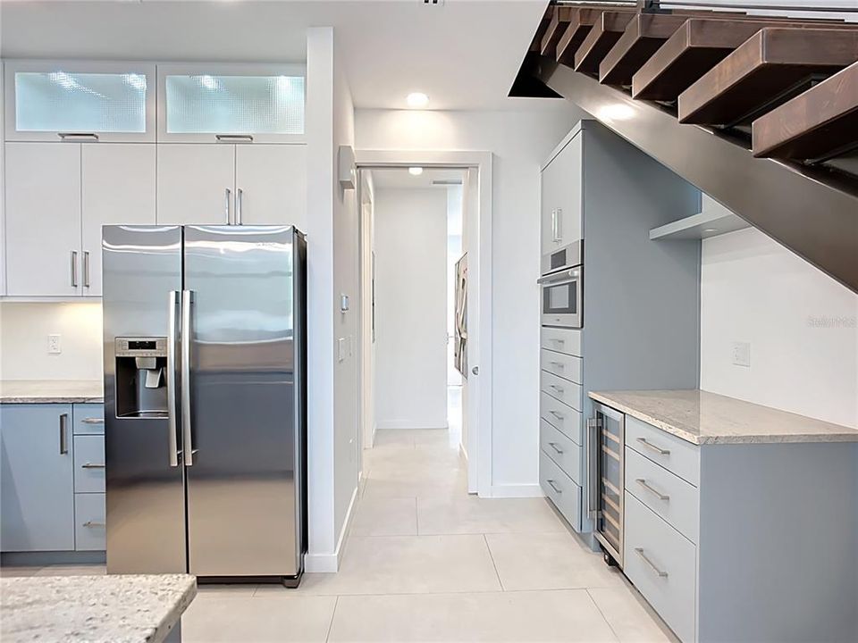 For Sale: $550,000 (2 beds, 2 baths, 1550 Square Feet)